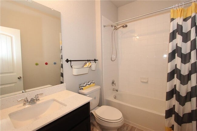 Building Photo - 457 Galway Bay Ln