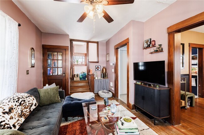 Building Photo - 109 Bedford St