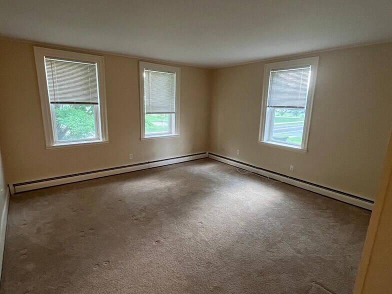 Living Room - 69 Maple St