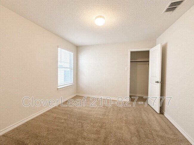 Building Photo - 8936 Taylor Grv