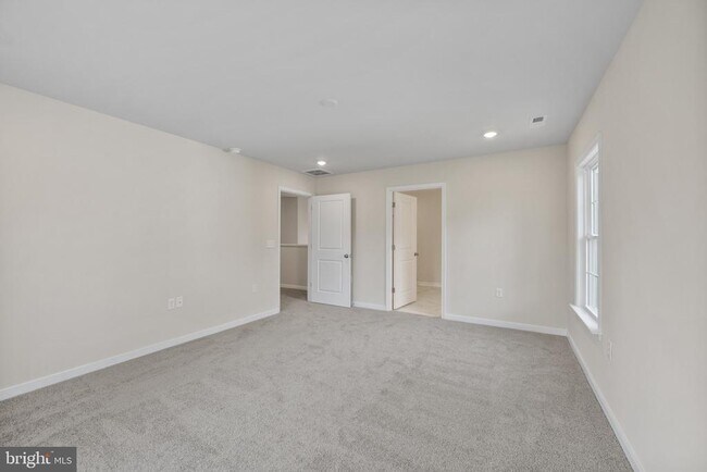 Building Photo - 106 Mate Ct