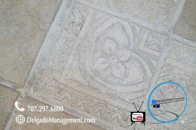 Building Photo - Large 3 bedroom home recently upgraded