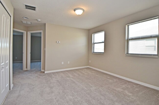 Building Photo - 12163 Water Poppy Ct