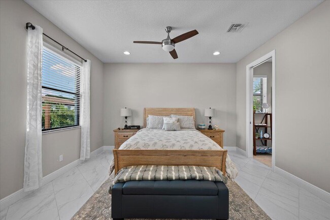 Building Photo - 5013 Grandiflora Rd