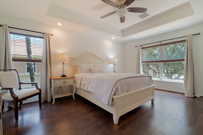 Building Photo - 123 Wakulla Springs Way
