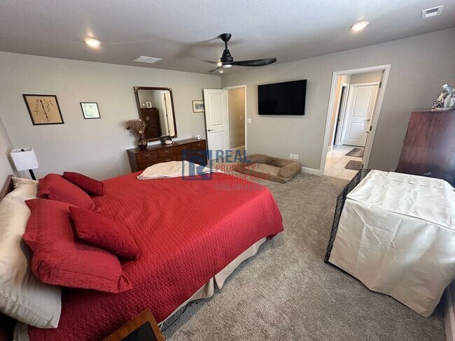 Building Photo - 1824 S De Gaulle Ct