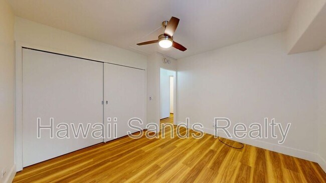 Building Photo - 430 Keoniana St