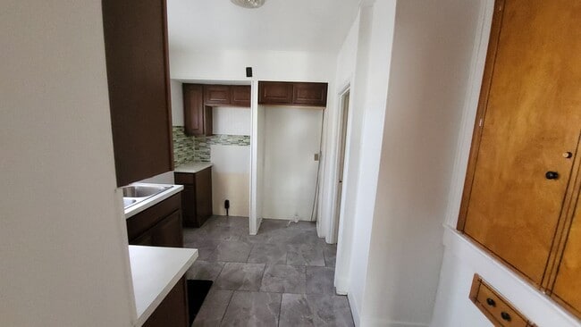 Building Photo - Move-In Ready 2BR/2BA with Garage – Great Location