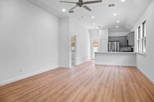 Building Photo - 5011 Somersworth Dr