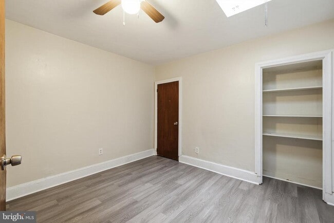 Building Photo - 430 Cross St