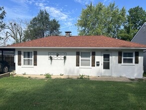 Building Photo - 905 Valentine St
