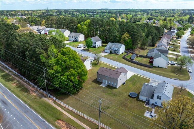 Building Photo - 1098 Village Creek