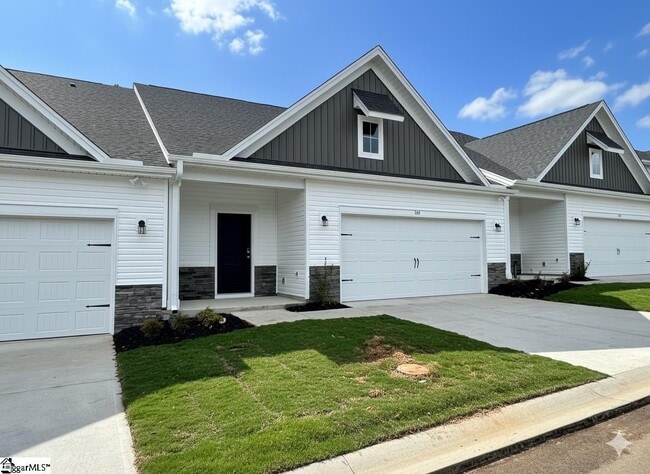 Building Photo - 325 Gooding Trl