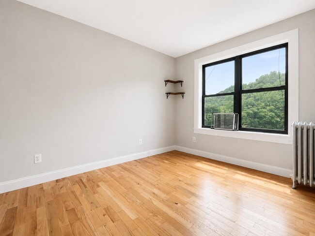 Floorplan - 141 Nagle Avenue