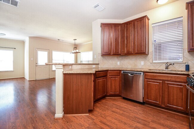 Building Photo - 5215 Brinkman Ct