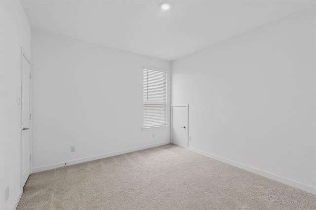 Building Photo - 212 Invermore Dr
