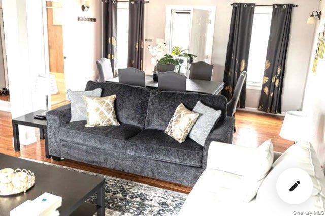 Building Photo - 36 W Saltaire Rd