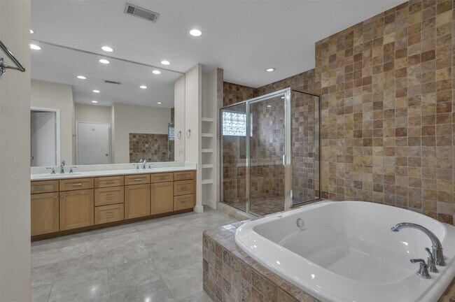 Building Photo - 1503 California St