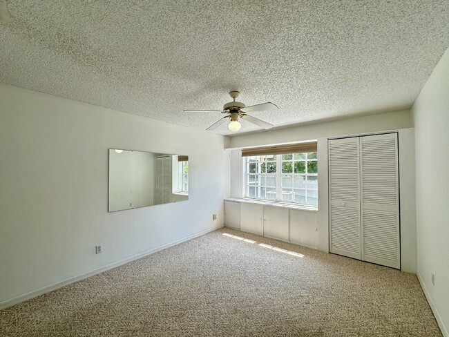 Building Photo - Charming 2-Bedroom Home in Clermont, FL (5...