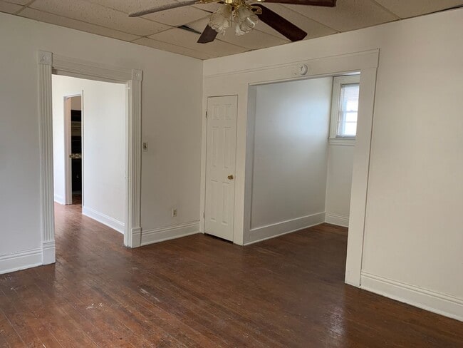 Building Photo - Coming soon- Spacious 2 bedroom home in Po...
