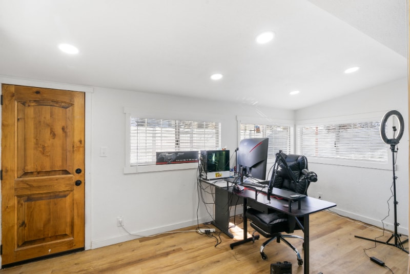 Building Photo - 496 N 500 E