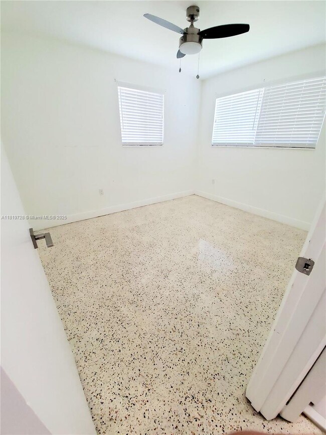 Building Photo - 55 SW 77th Ave
