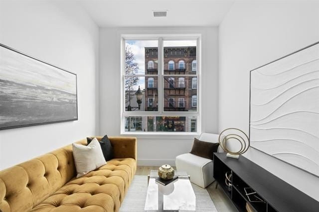 Building Photo - 491 Broadway