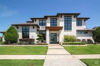 Building Photo - 1113 La Salle Ln