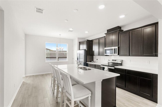 Building Photo - 12112 Plumpton Dr