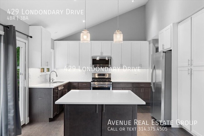 Building Photo - 429 Londondary Dr
