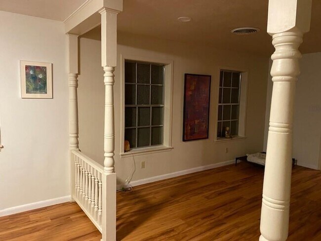 Building Photo - 9500 Wesley Church Ln