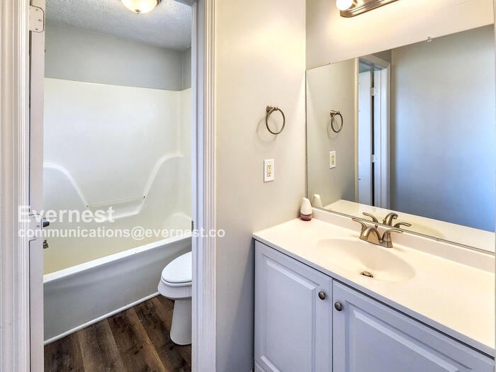 Building Photo - 303 Dove Point