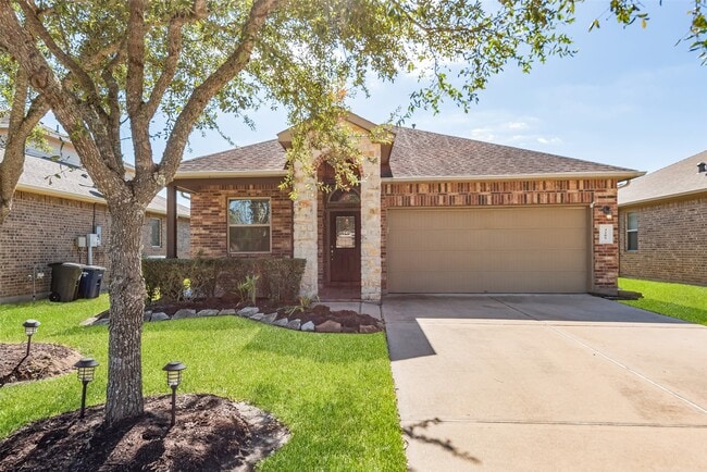 Building Photo - 3205 Featherwood Ln