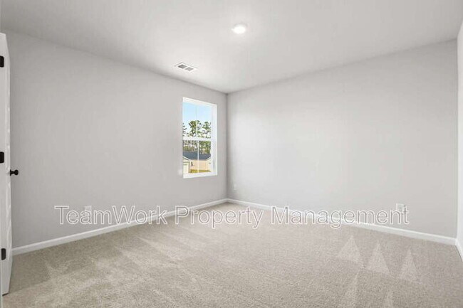 Building Photo - 376 Tiliwa St