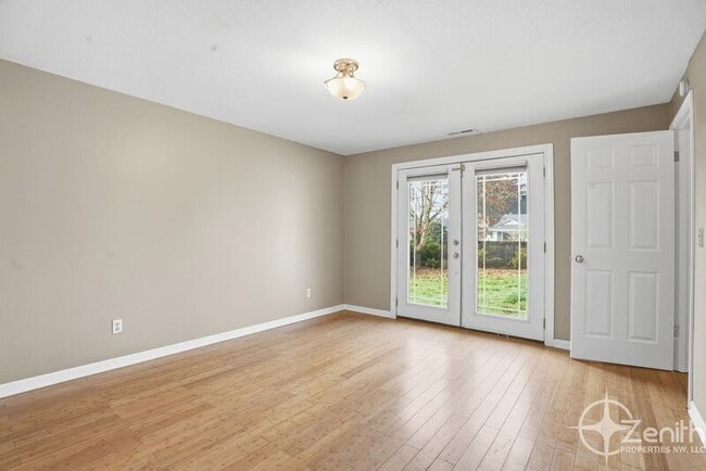 Building Photo - 1417 NW 98th Cir