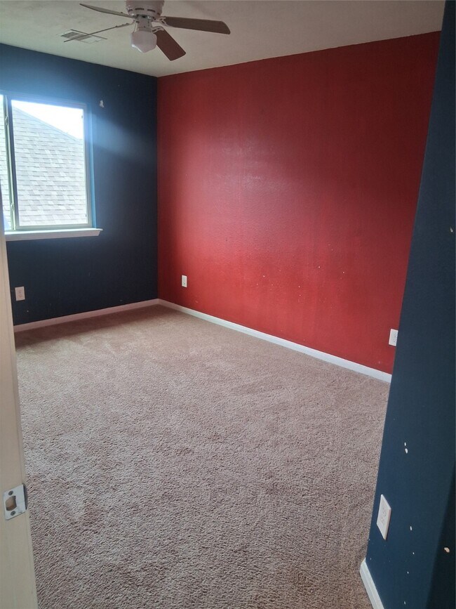 Building Photo - 13610 Spectacled Bear