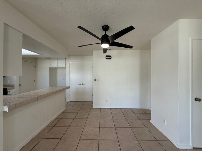 Building Photo - 1623 Point Lobos Ln