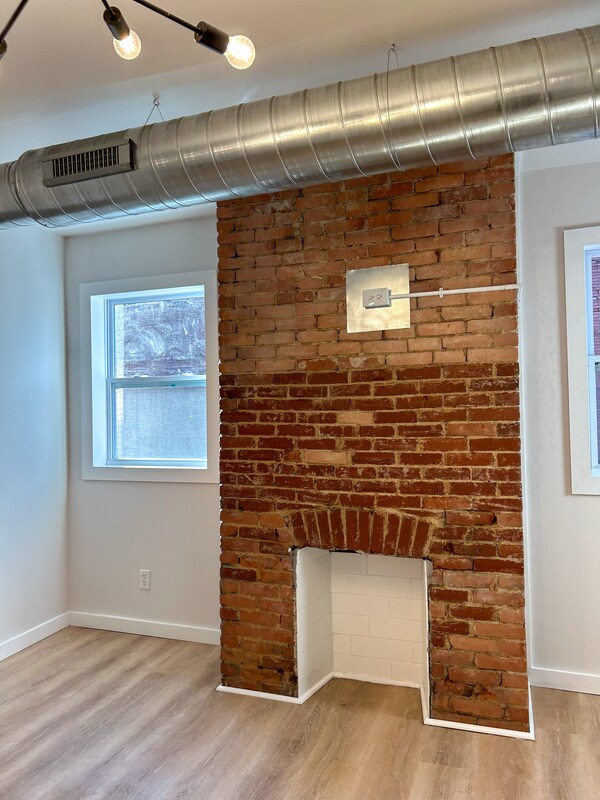 Building Photo - 3206 Dobson St
