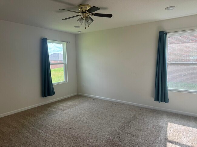 Building Photo - 706 Widgeon Wy