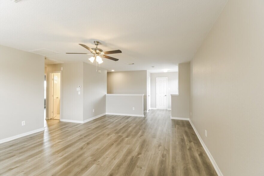 Building Photo - 4703 Montclair Hill Ln
