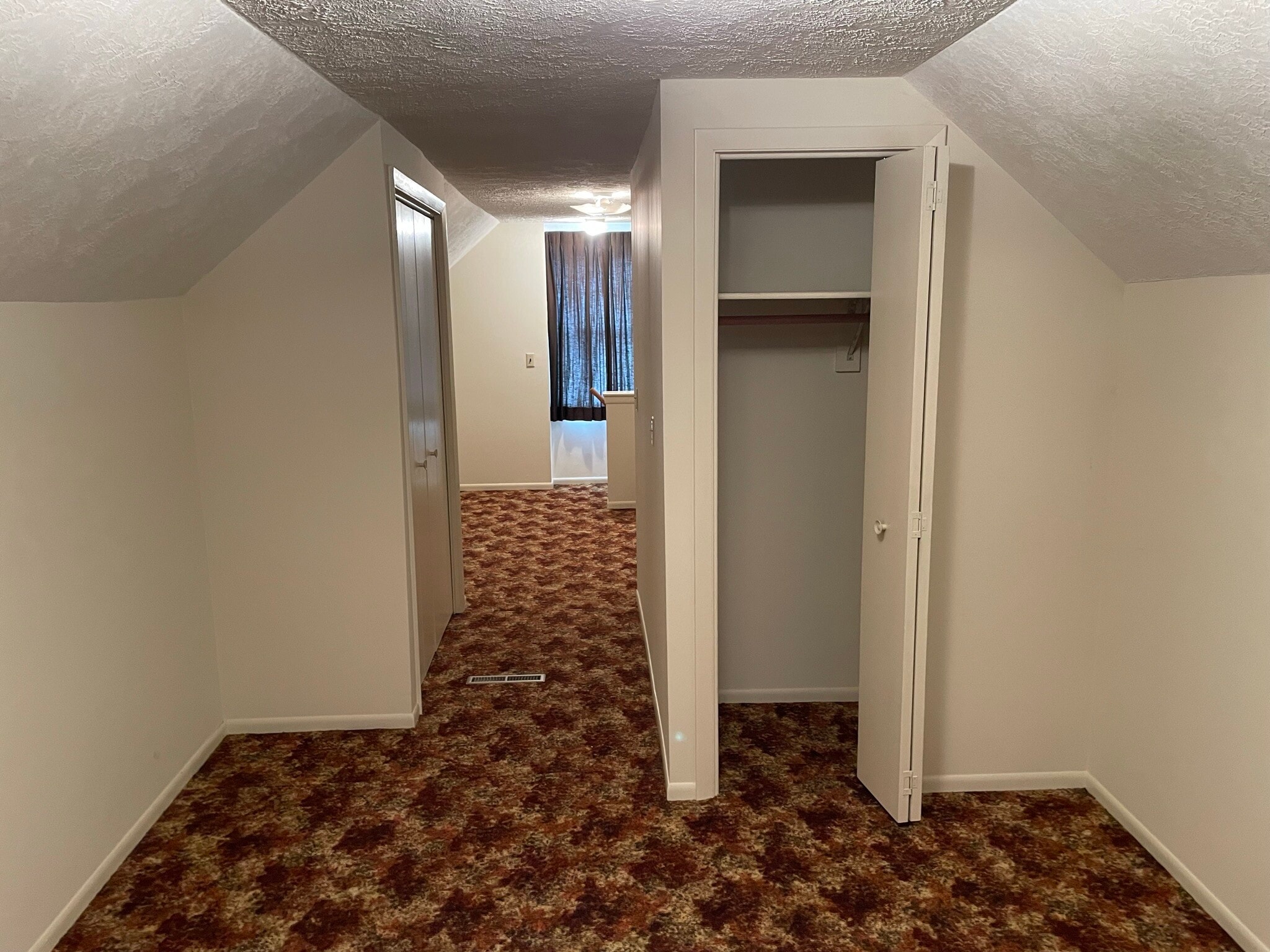 Building Photo - 2206 Pacific St