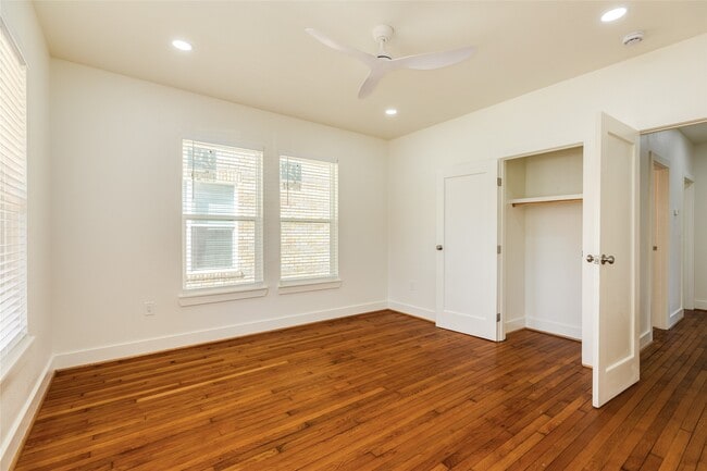 Building Photo - 2512 Avenue K