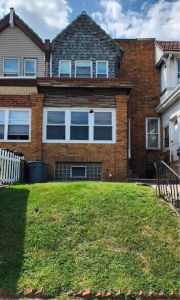 Front View - 1240 Pratt St