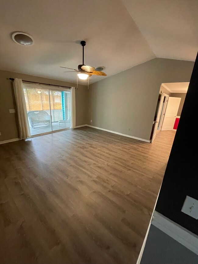 Building Photo - 602 Wisteria Ln