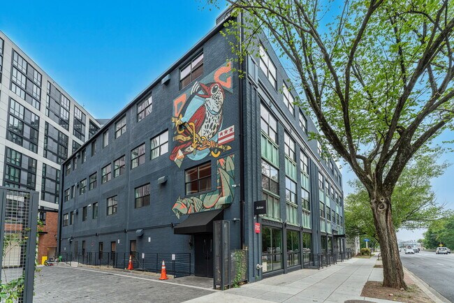 Rooftop Lounge & Bar at Selina's close by! - 602 14th Pl NE