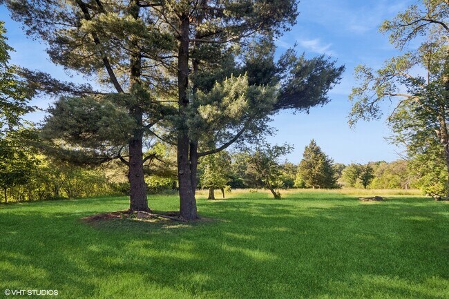 Building Photo - 2897 87th St