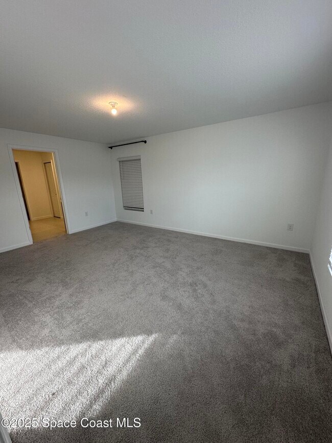 Building Photo - 1825 Diablo Cir SW