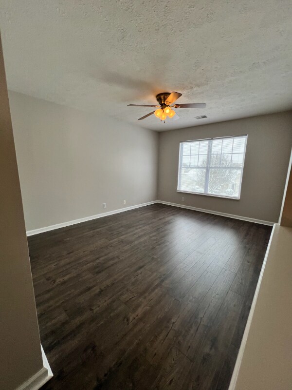 Building Photo - 2809 Summer Hollow Ln