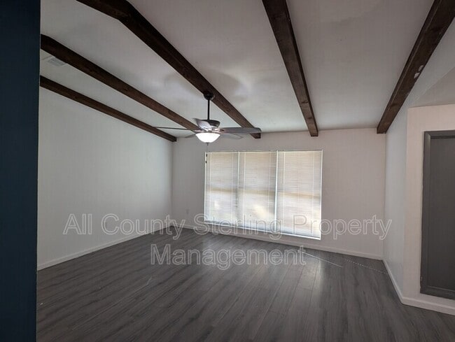 Building Photo - 2691 SE 31st St