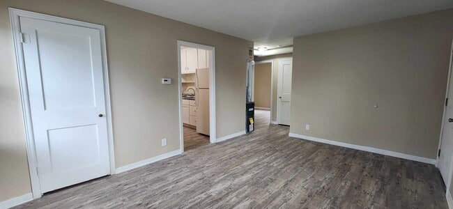 Building Photo - Spacious Home for rent!